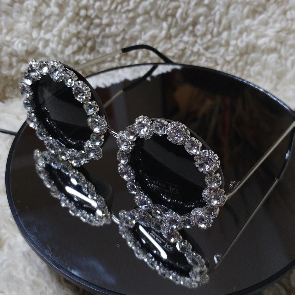 Rhinestone decor Fashion 😎 sunglasses - Picture 9 of 10